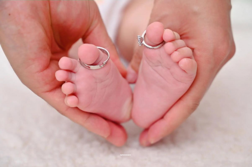 五指山宝宝多大吃辅食