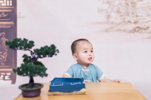 五指山宝宝腿纹不对称怎么办